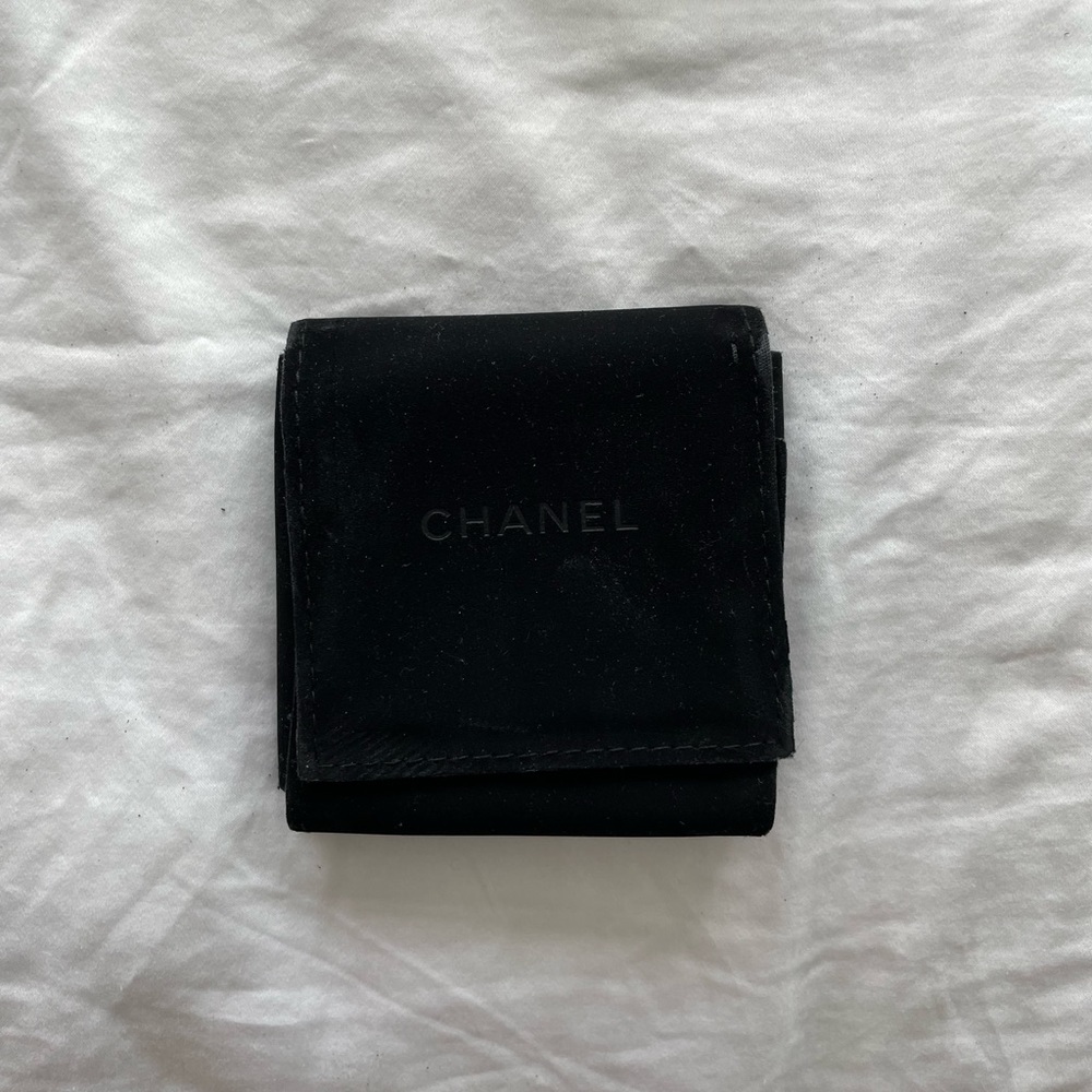 CHANEL Hair Accessory NIB - Picture 7 of 7